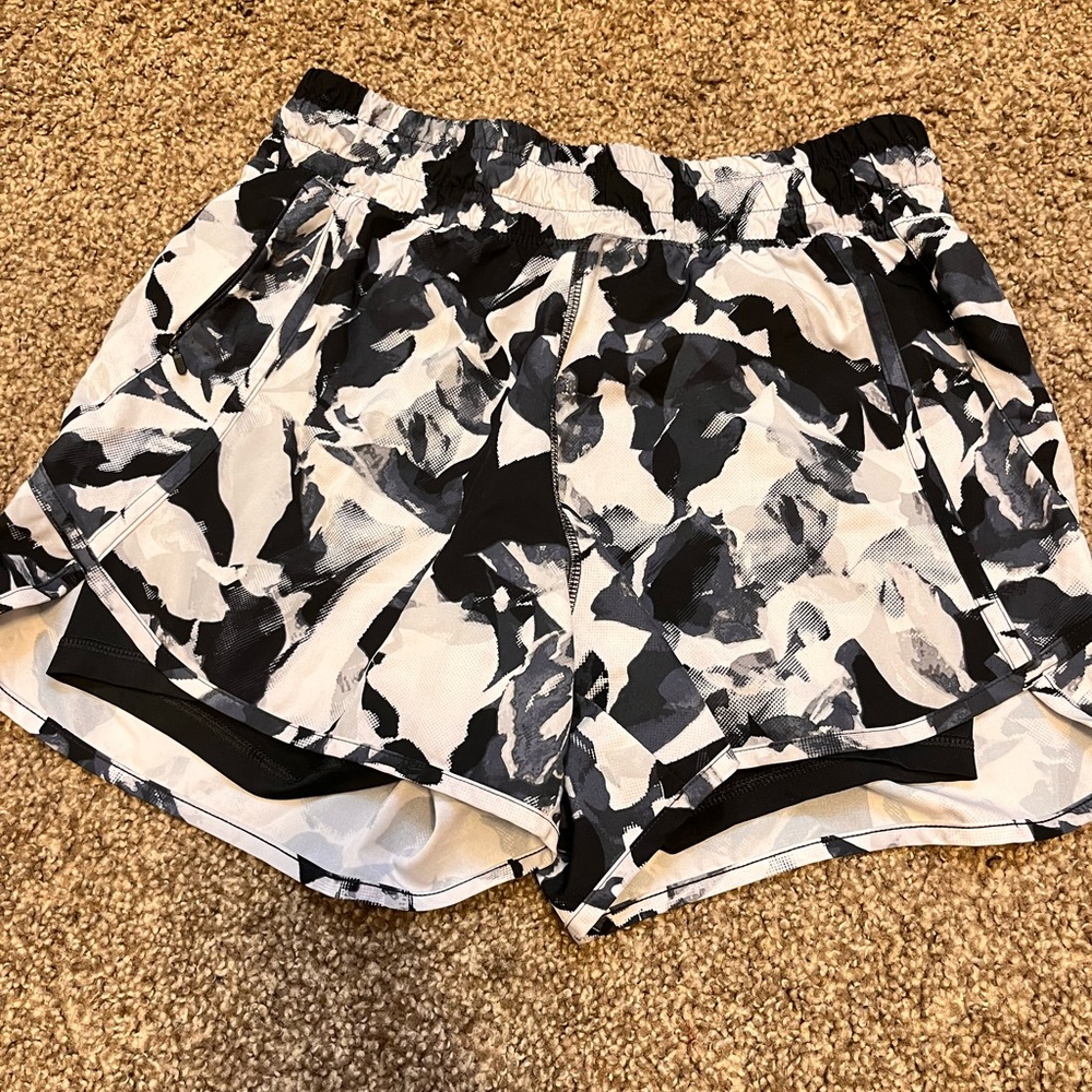 AVIA running shorts size M brand new never worn